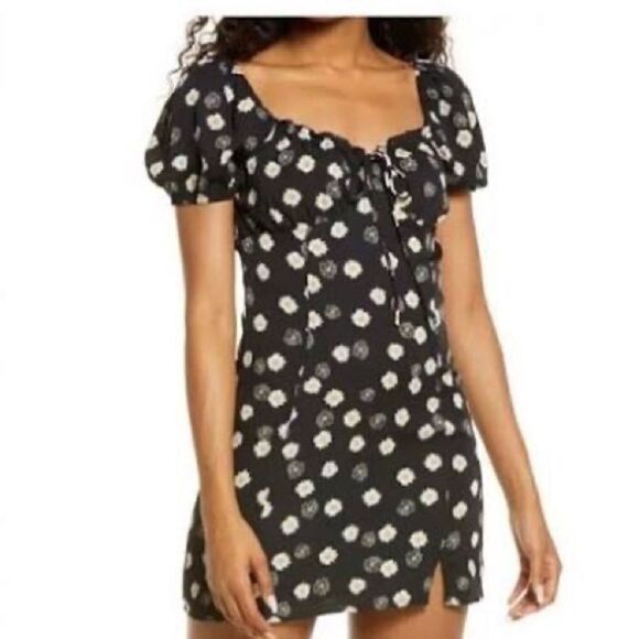 bp Dresses & Skirts - BP Nordstrom Brand Ditsy Daisy Dress. Size S. NWOT